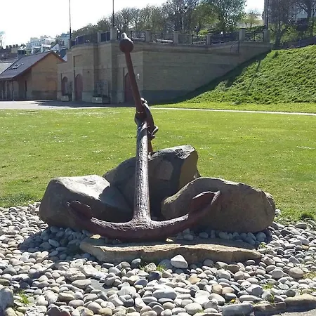 Trout 公寓 法利